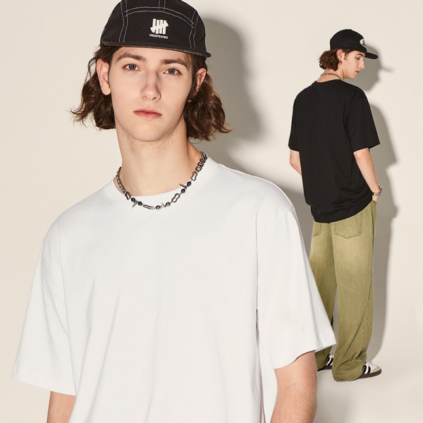 Black and white solid color T-shirt 7